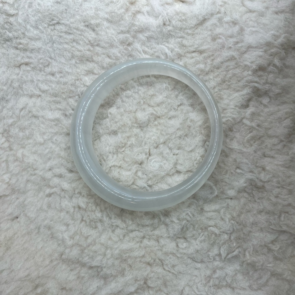 Semi-transparent bangle
